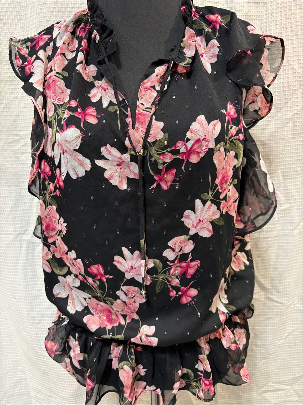 Floral Ruffle Sleeve Women's Top - Pink on Black
